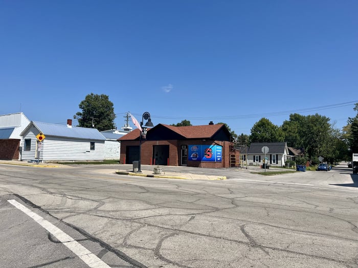 215 S Main St, Sheridan image